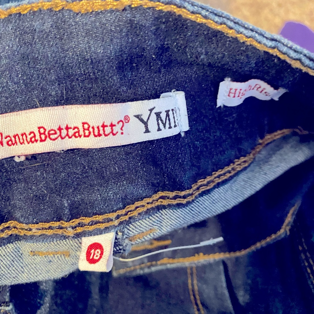 Size 18 women’s jeans.
